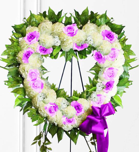 Broken Heart Wreath in Tamarac, FL - JE Flowers
