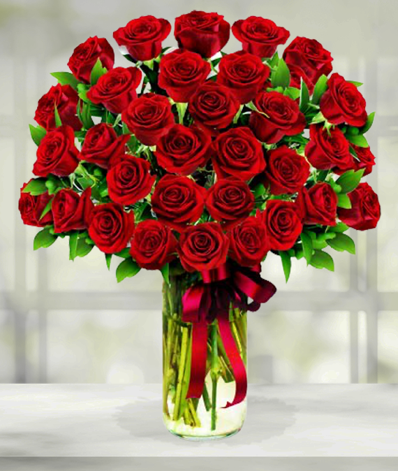 The tradition of giving red roses on Valentine's Day - Red Naomi
